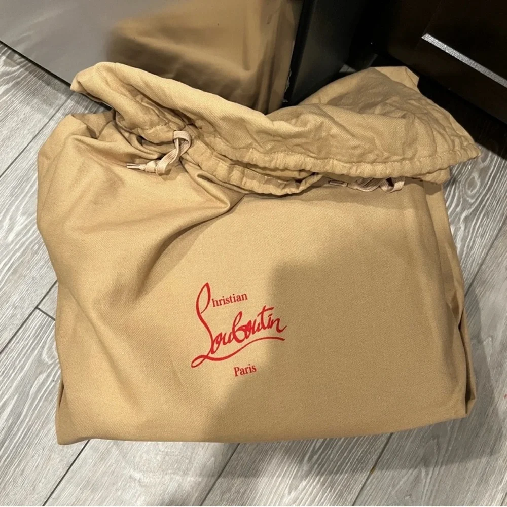 Christian Louboutin Cabata - Picture 3 of 4